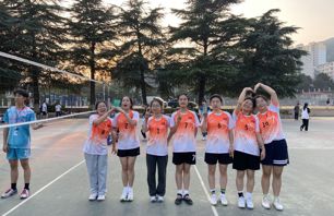 祝贺我院女排在淮北师范大学“迎新杯”排球赛中夺得亚军